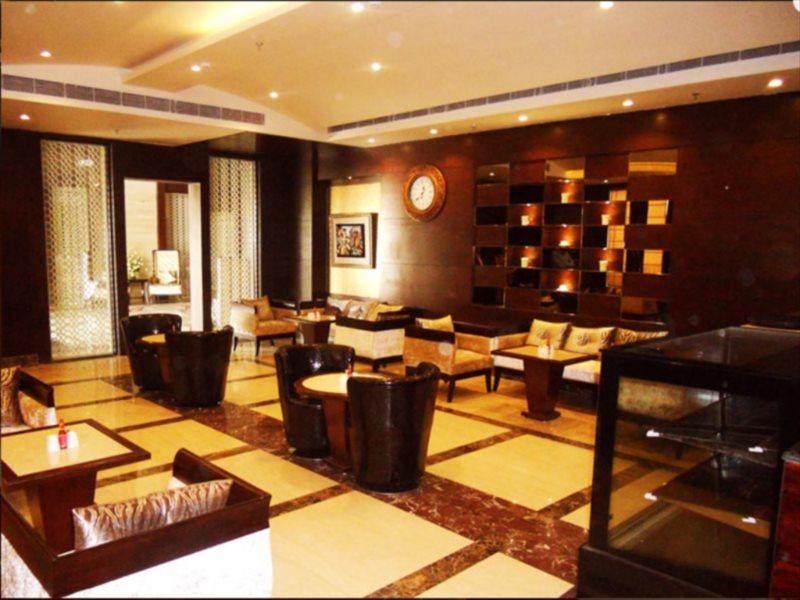 Hotel Vijay Intercontinental Kanpur Exterior foto